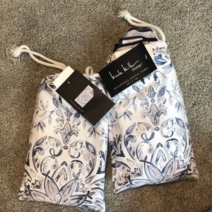 Nicole miller reversible beach towel set of 2. Never used!!!